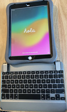  For parts 6th Gen iPad dead spots on screen bundled w/case and ext. keyboard