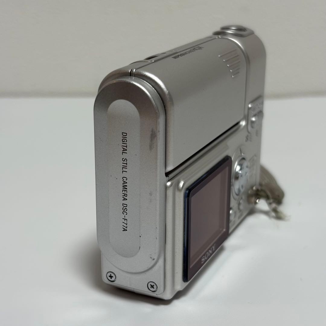 デジタルカメラ SONY DSC-F77A#882 Sony Cyber-shot DSC-F77A Retro Compact Digital Camera Silver