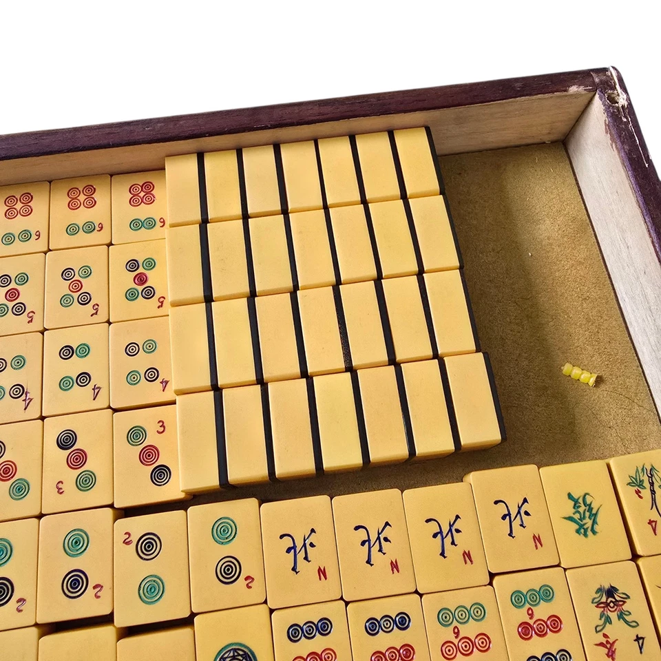 Vintage Mah Jong Butterscotch Bakelite Wafer Back Set Tested 147 Tiles Wood Box - Image 3 of 4