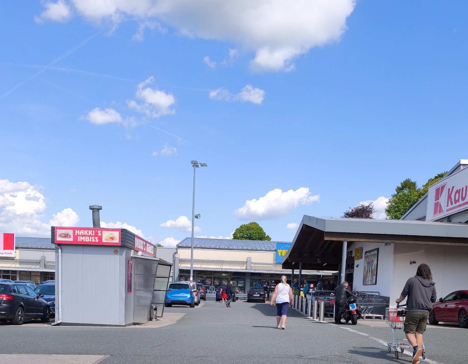 Imbiss Container mit Stellplatz vor Kaufland in 1 A-Lage