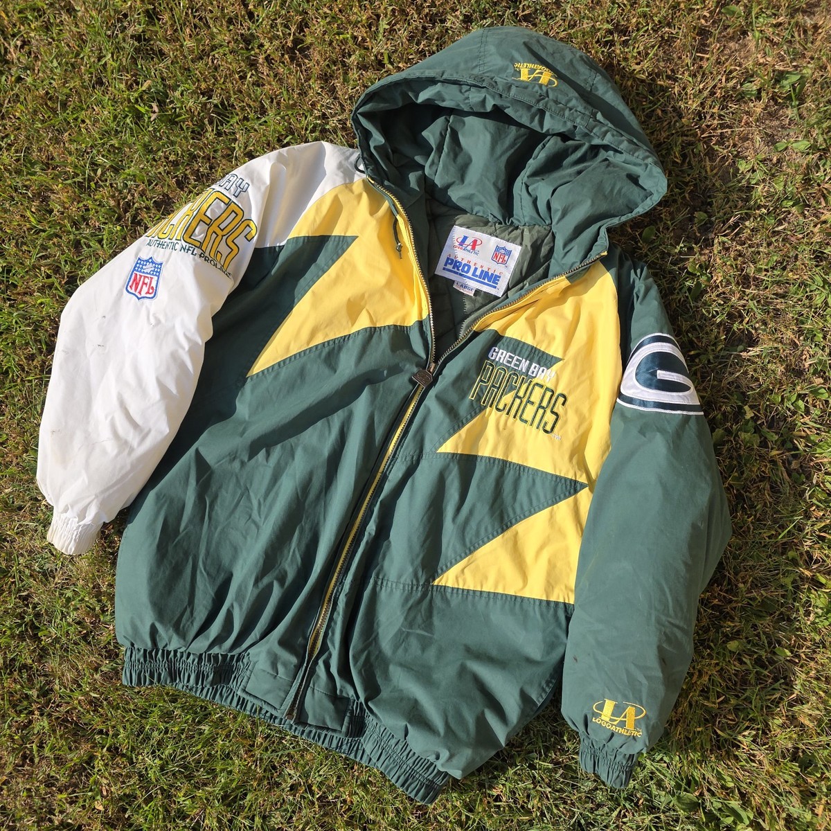Vintage Logo Athletic NFL Green Bay Packers Shark Tooth Coat