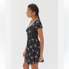 B3 Urban Outfitters Charlie Knit Black Floral Ruffled Babydoll Mini Dress