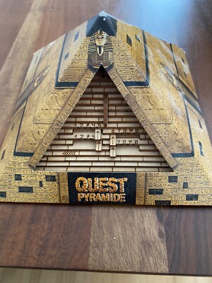 Quest Pyramide das ultimative Spiel aus Holz