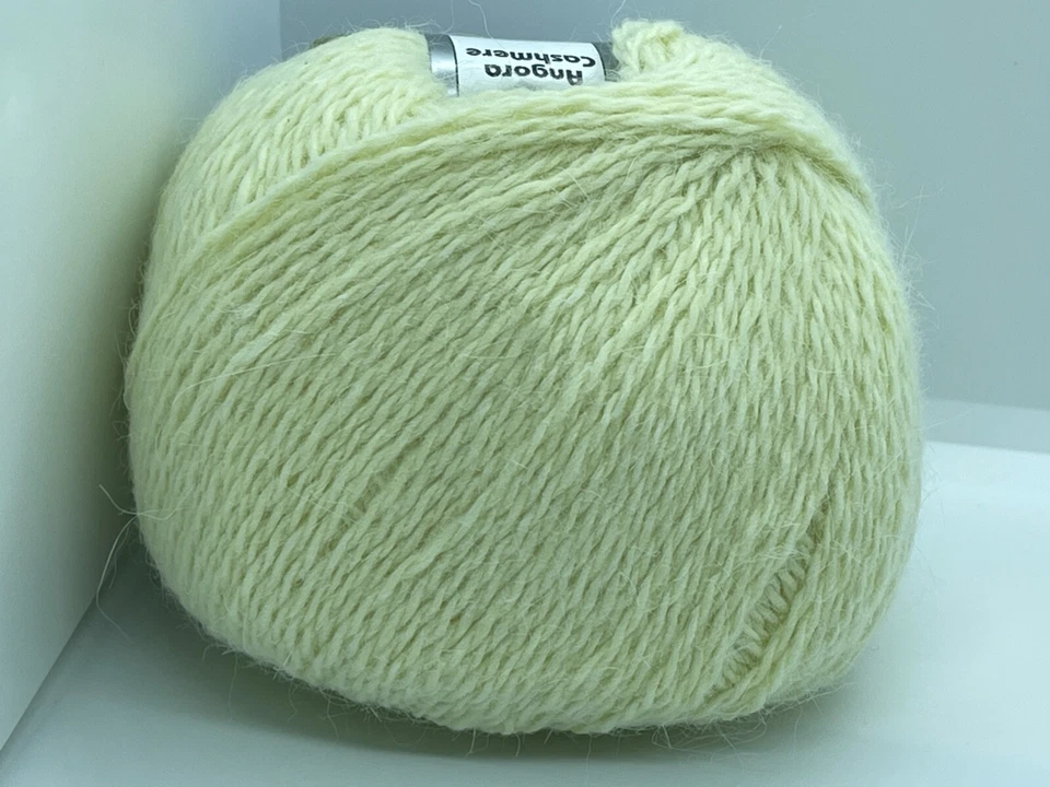 Lechuga Angora Cachemira 68757 Hilos de Hielo Mezcla de Lujo Peso Deportivo 50gr 218yds Foto 3 de 4