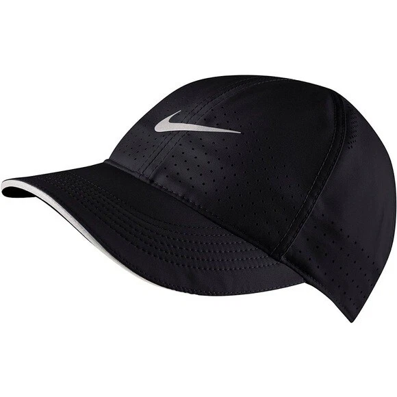 White nike deals hat womens
