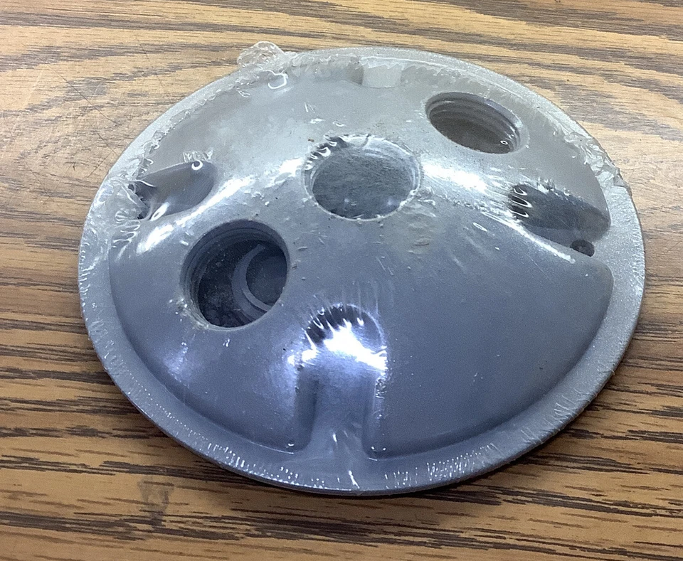 LOT OF 3 Mulberry 30377 Three 1/2” I.P.S. Holes Round Box Lamp holder Cover - Image 4 of 4