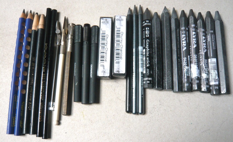 VARIETY OF DRAWING MEDIA eBay