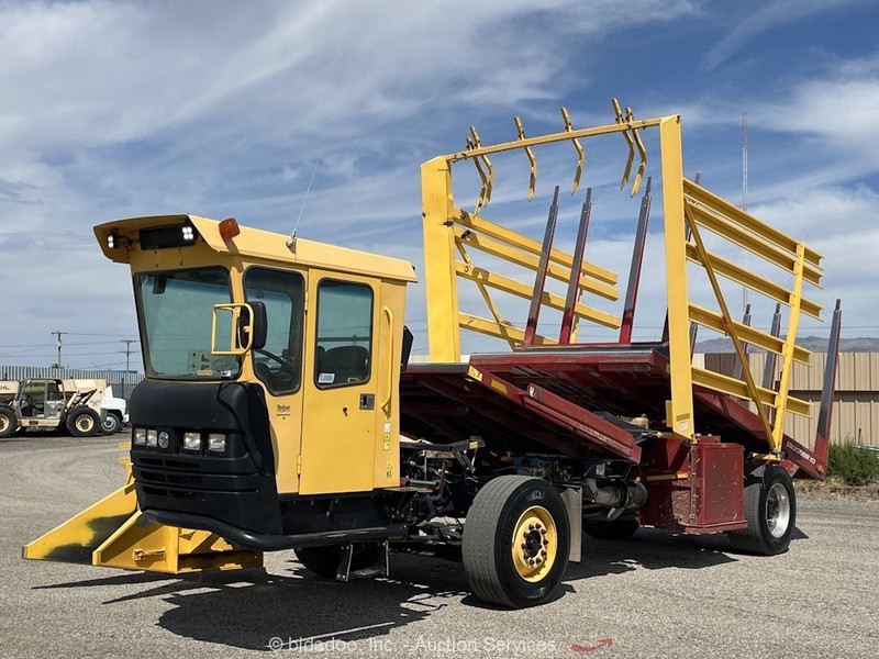 2020 New Holland Stackcruiser 103 Self Propelled Square Bale Wagon Cab bidadoo