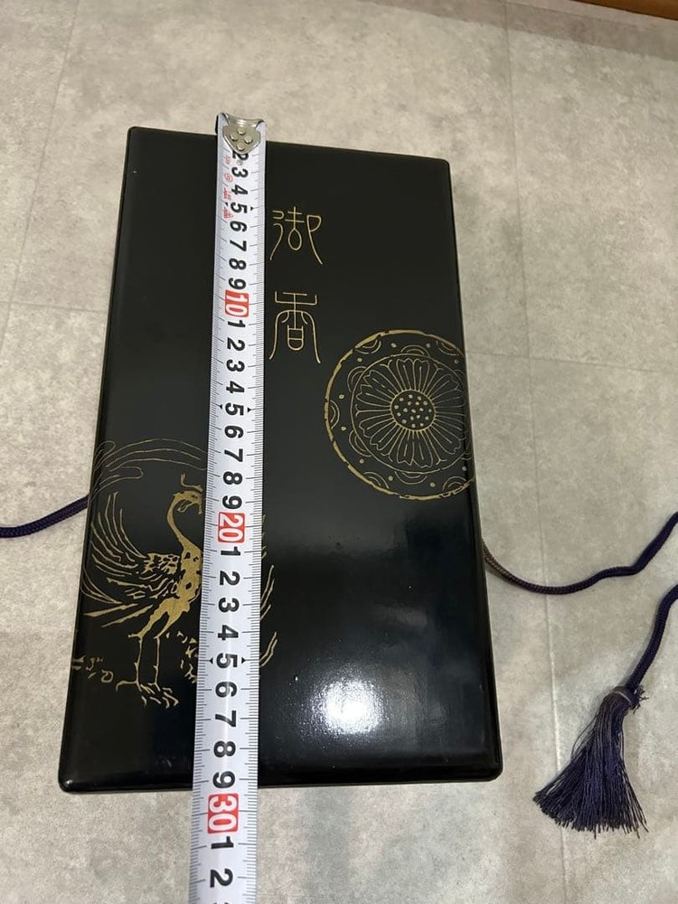 Jubako Bento Box Japanese Incense box phoenix chrysanthemum emblem lacquer gold Jubako Bento Box Japanese Incense box phoenix chrysanthemum emblem lacquer gold