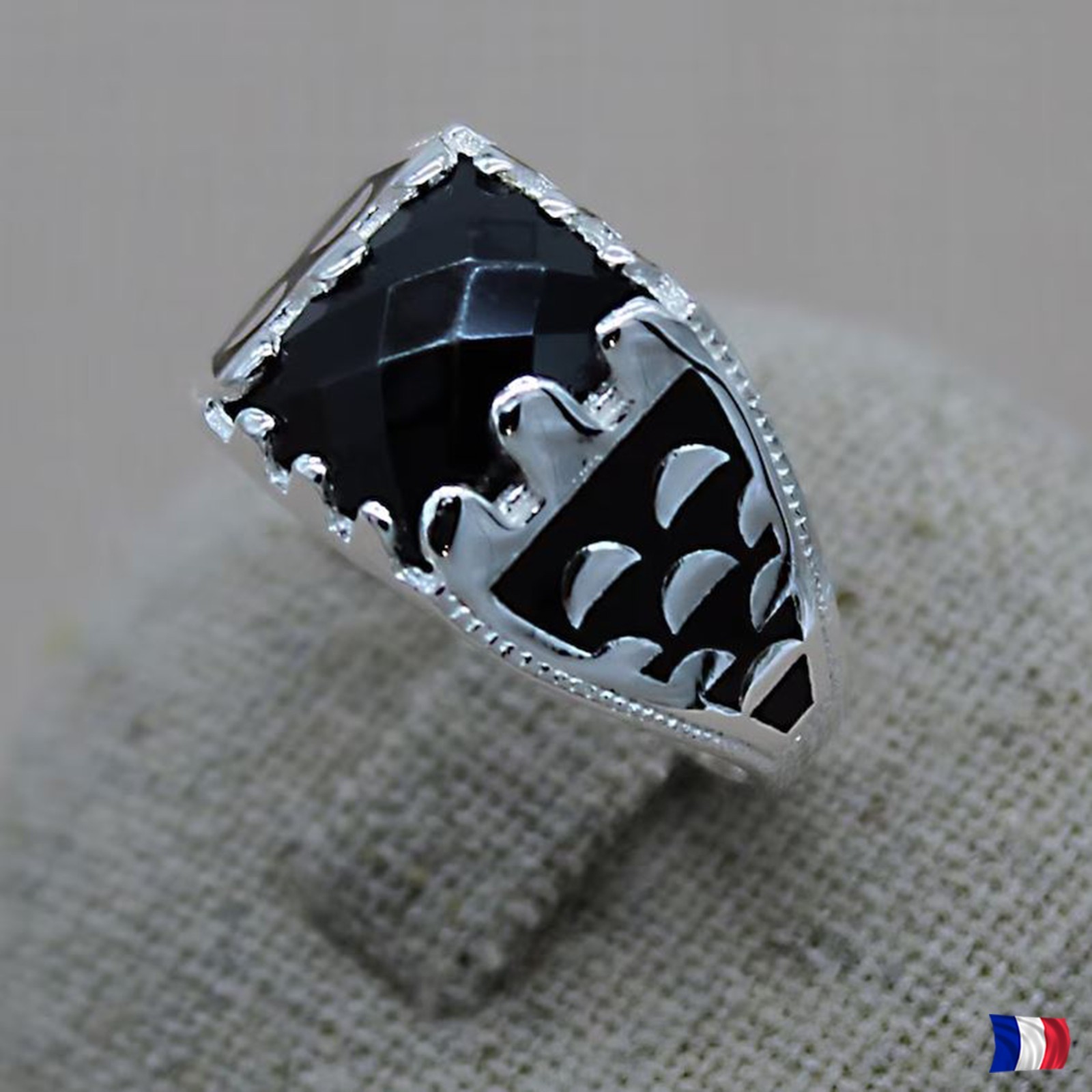 Bague chevalière argent et onyx noir pour look chic quotidien