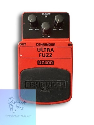Behringer UZ400 ULTRA FUZZ Gitarren-Effektpedal
