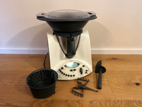 Thermomix TM31 Küchenmaschine – incl. Zubehör, guter Zustand