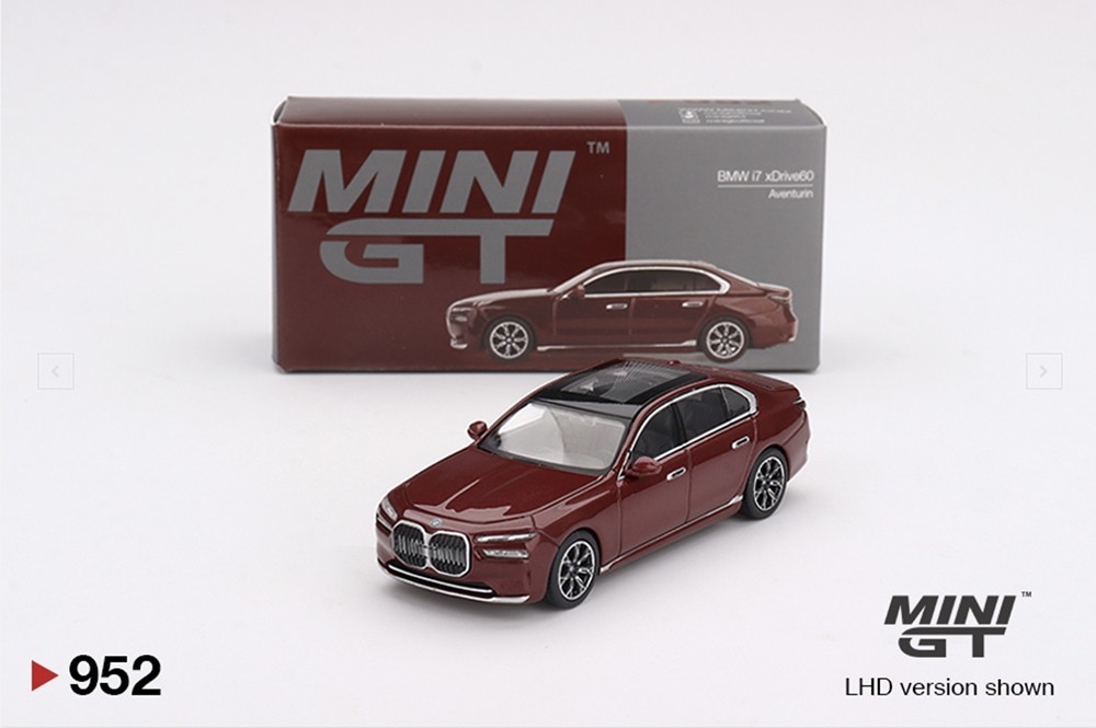 Mini GT  00952-R  BMW I7 XDRIVE60 AVENTURIN  RHD  1:64 DIECAST MODEL