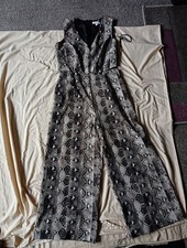 WAREHOUSE GRÖSSE 10 ÄRMELLOSER PLAYSUIT ANIMALPRINT