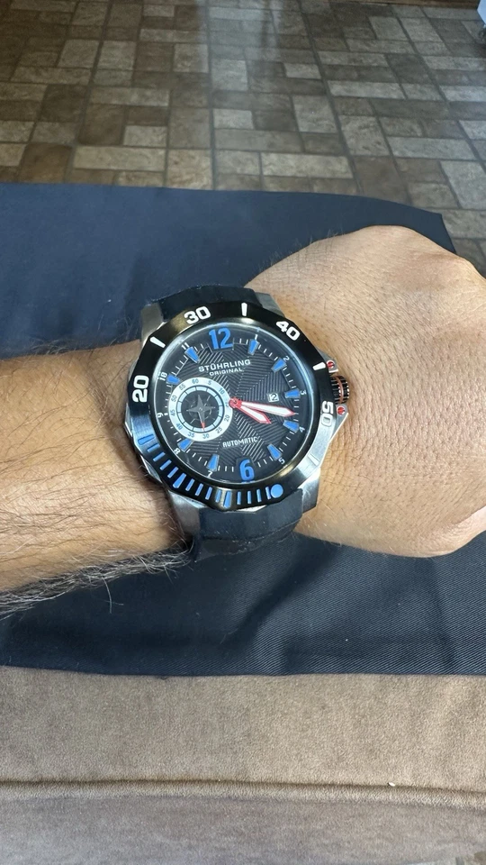 Stuhrling QuarterMaster ADN automático 320 52 mm 30 joyas Foto 2 de 4