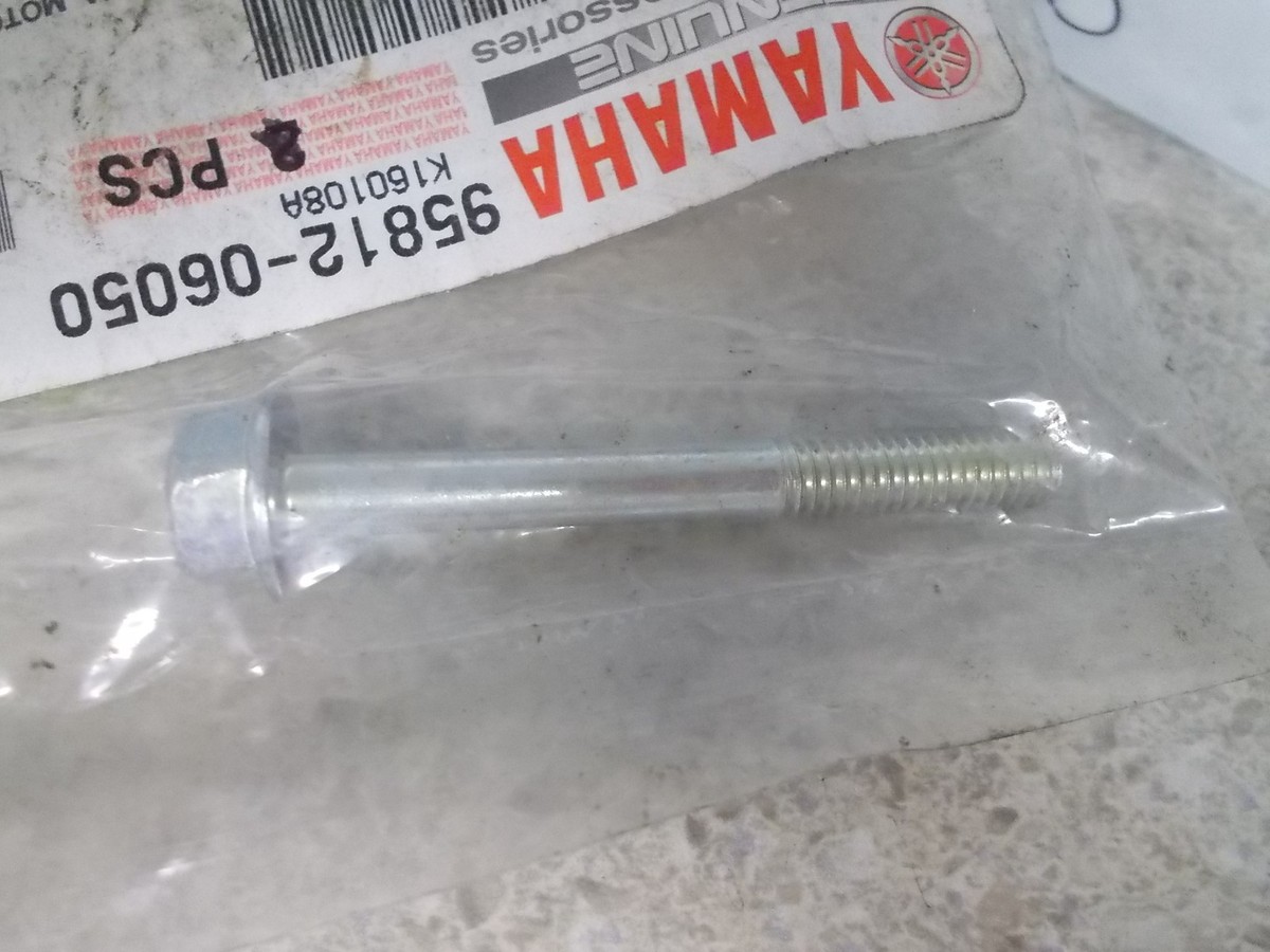 NOS OEM Yamaha Flange Bolt 2006-2017 XTZ12 YZFR1 FJ09 XSR900 PZ50