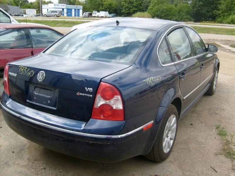 Eje de transmisión delantero izquierdo usado se adapta a: Volkswagen Passat 2001 eje delantero 2,8 L AW Foto 4 de 4