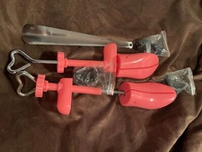 Pink LANNEY Shoe Stretcher