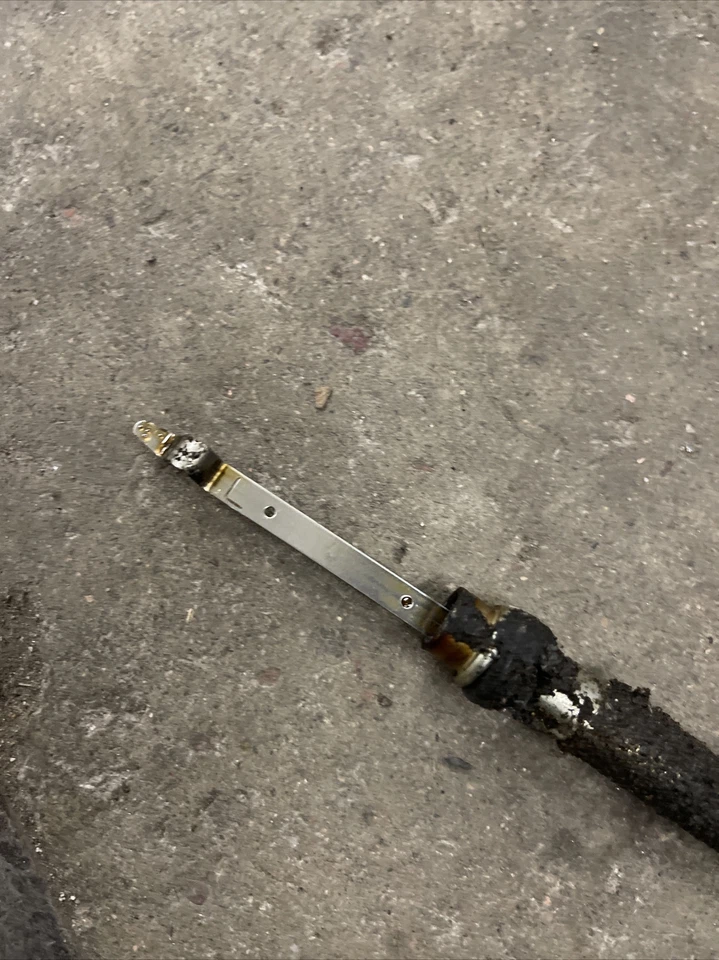 07-15 Varilla de medición de aceite de motor Nissan 350Z 370Z Infiniti G37 Q50 VQ37VHR 11140-JK20A Foto 3 de 3