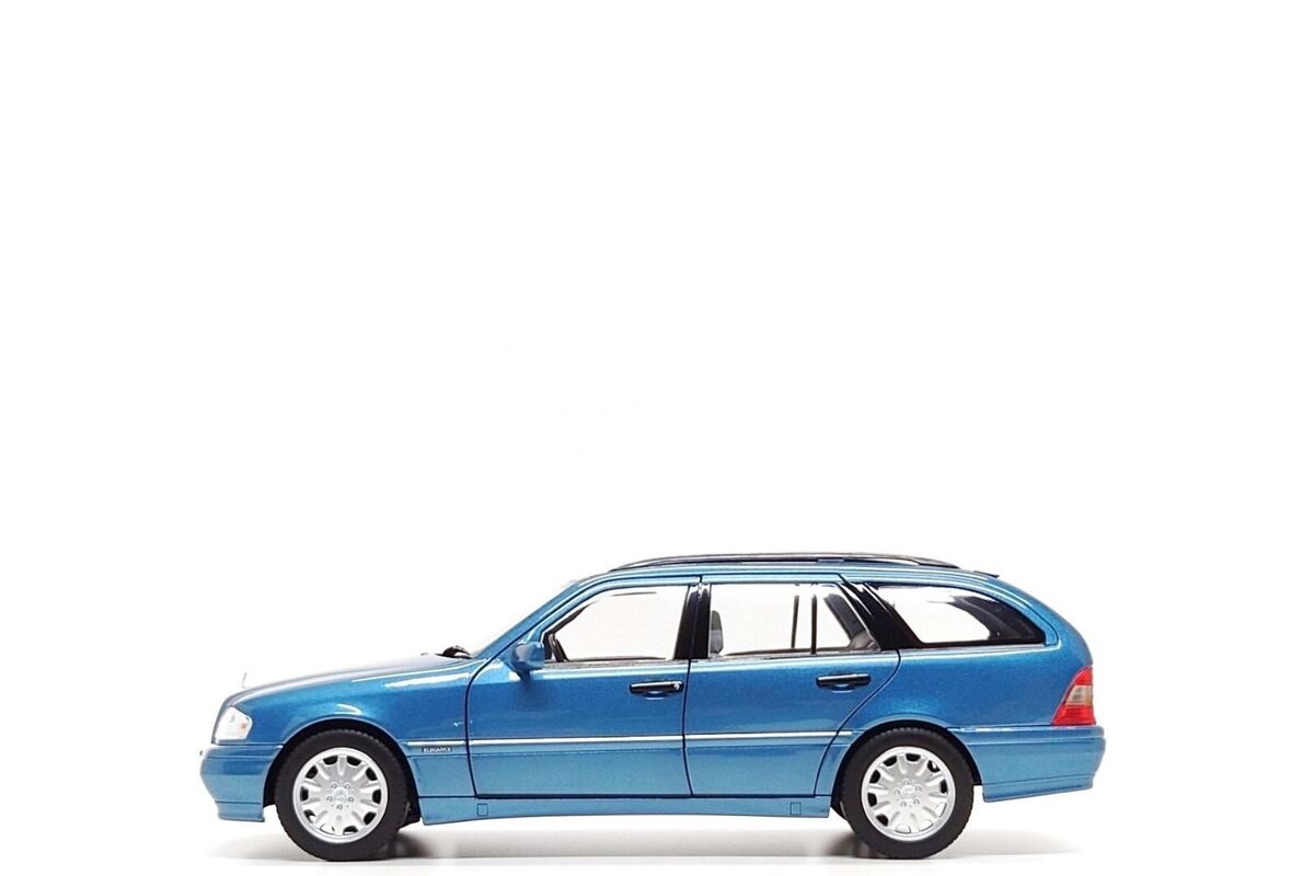 Norev 1:18 Mercedes-Benz C-Klasse T-Modell (W202) in Norev 1:18 Mercedes-Benz C-Klasse T-Modell (W202) in