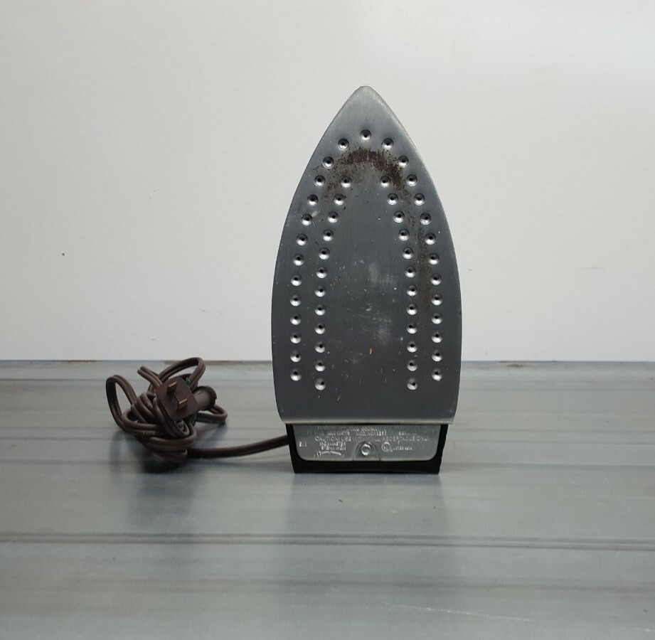 Vintage Sunbeam Ironmaster Model 2256 Steam Iron Tested Working eBay