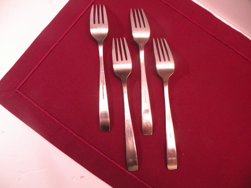 "Juego de 4 tenedores de ensalada cubiertos Cambridge Silversmiths ASCEND MIRROR 7 1/4"" B" Foto 4 de 4