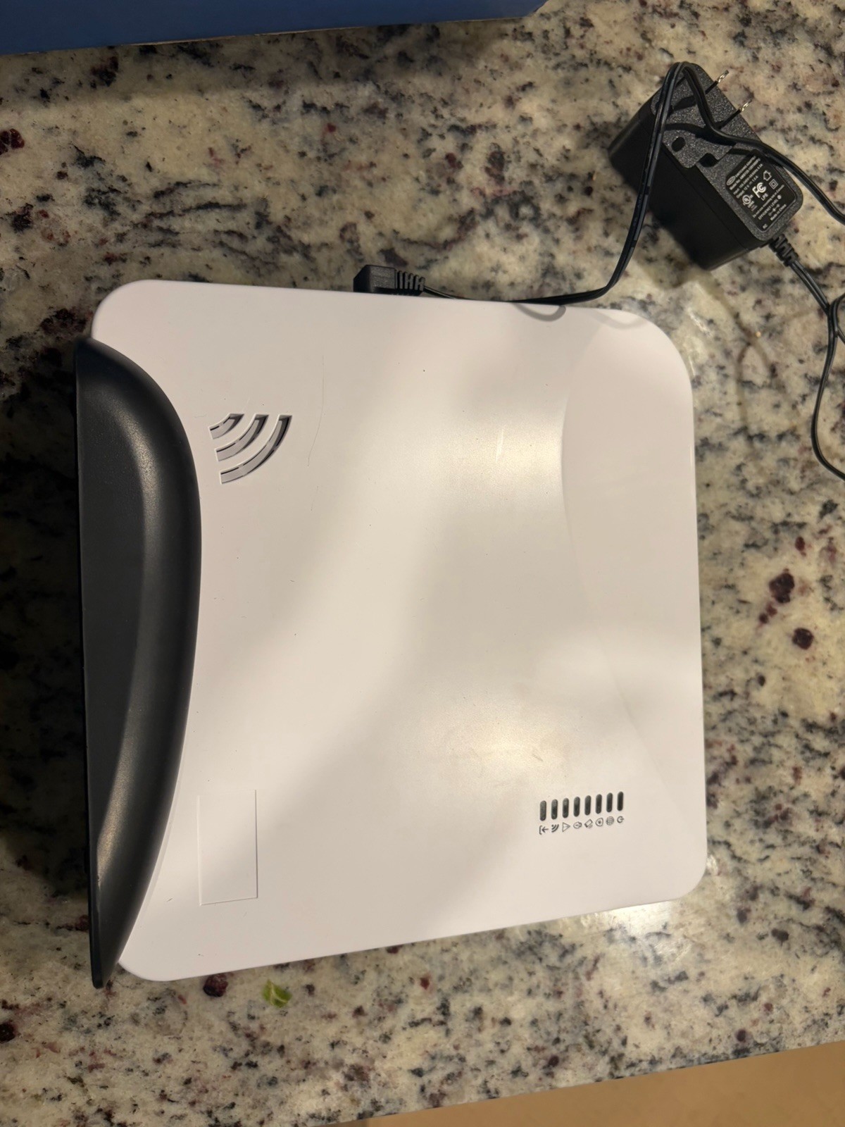 Alula RE6100P-XX-X Connect+ Security and Automation Platform with Power Adapter.