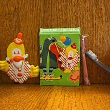Vintage - Avon Toofie the Clown Wall Mount Toothbrush Holder w/ 2 Toothbrushes