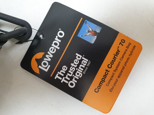 Lowepro Compact Courier 70 Camera Bag Grey w/ Shoulder Strap & Lens Pouch NWT - Picture 16 of 18