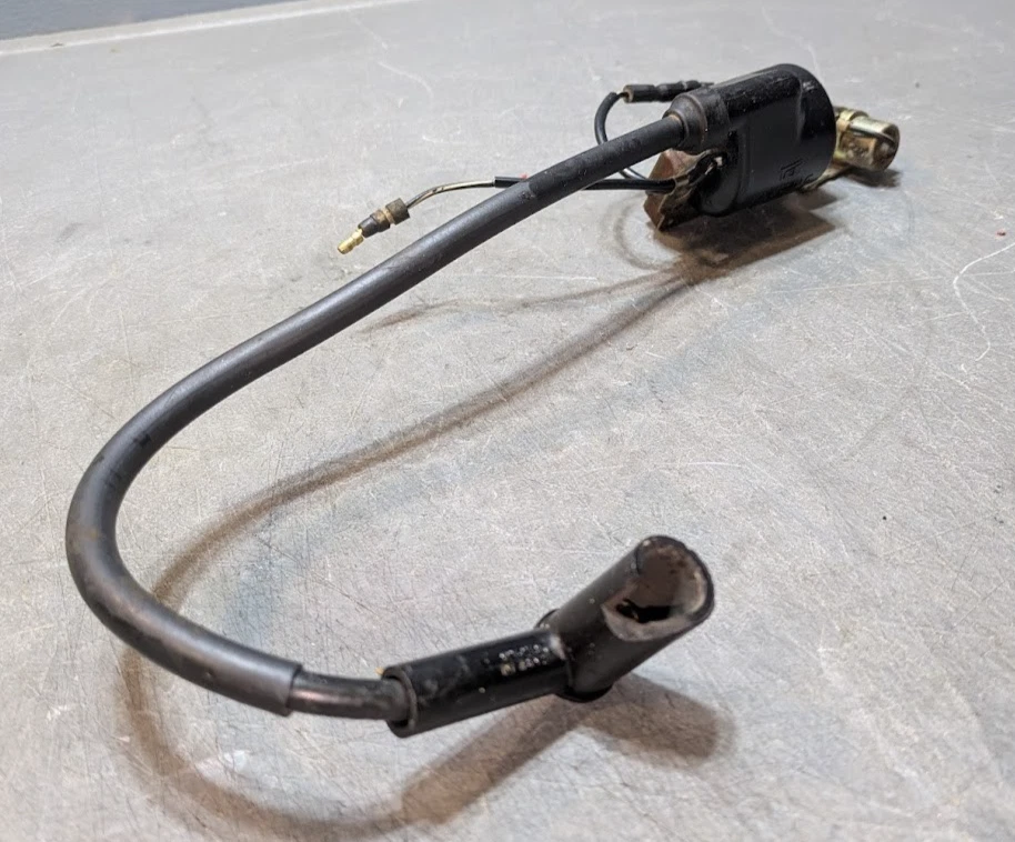 Bobina de encendido y condensador Honda XR100R XR80R OEM 1985-1991 Foto 2 de 2