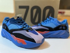 YEEZY BOOST 700(HP6674) ORIGINALSUS 9 1/2, UK 9F 43 1/3 , D 9J 275, CHN 265