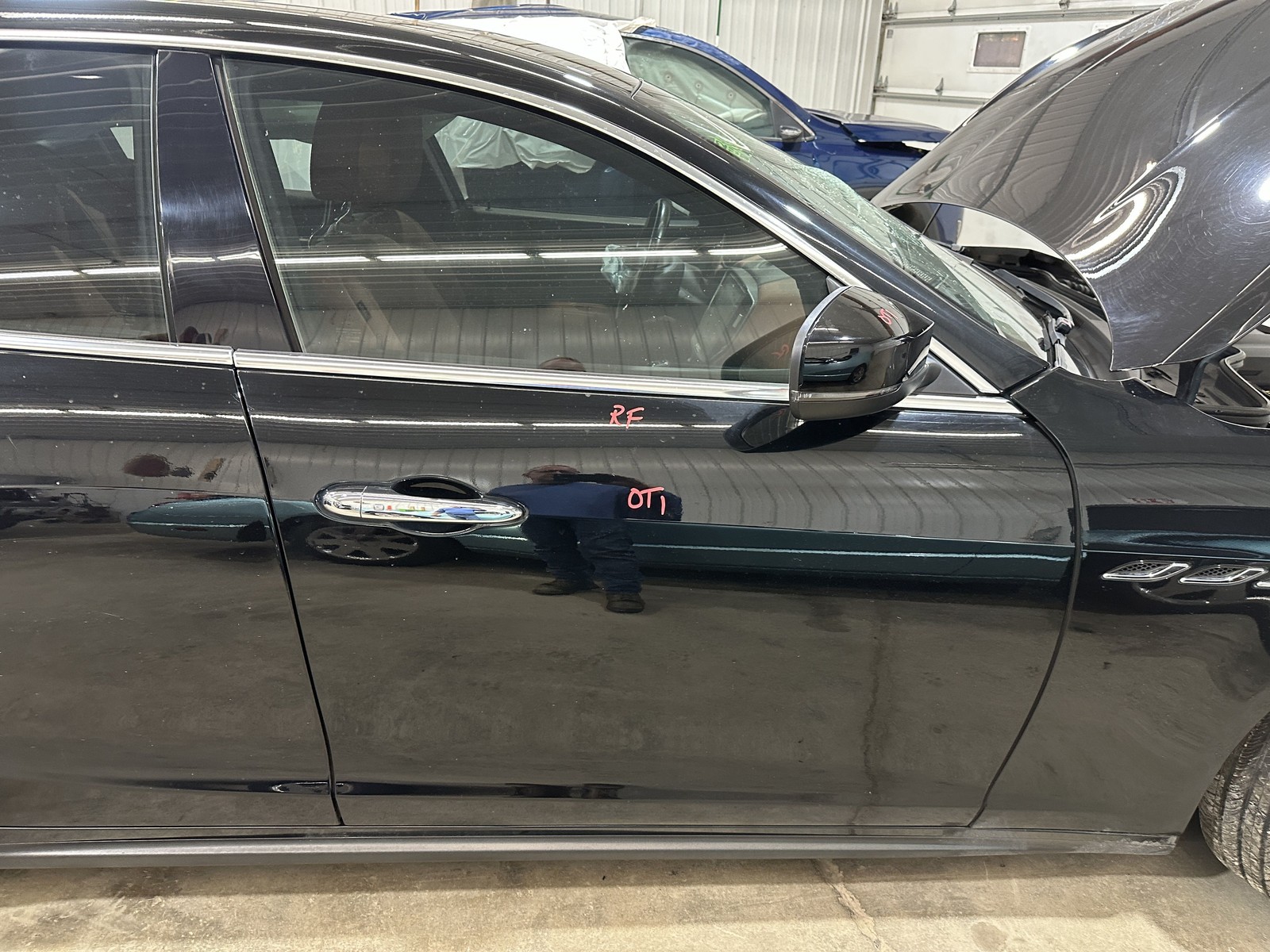 14-22 MASERATI GHIBLI PASSENGER RIGHT FRONT DOOR BLACK NERO 820A GLASS SEPARATE