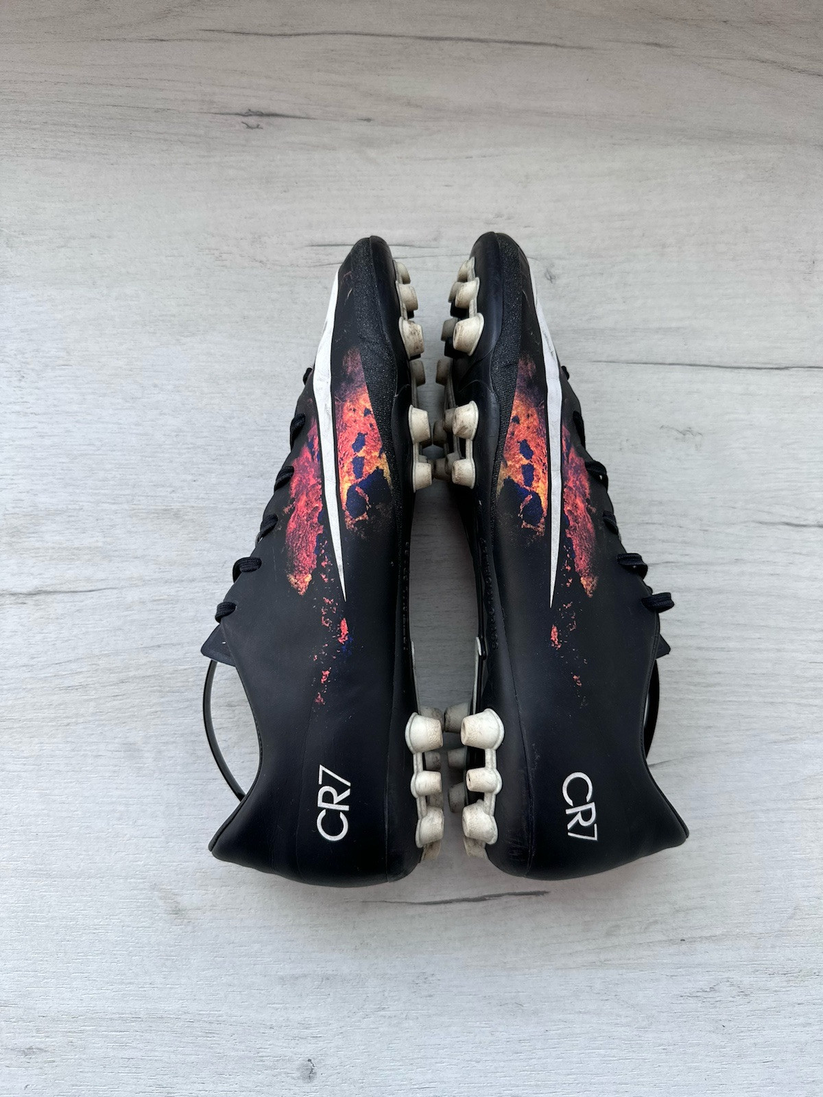 NIKE MERCURIAL VICTORY V CR7 AG Savage Beauty Football Cleats
