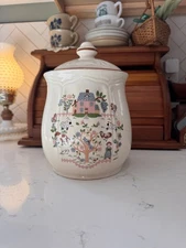 Vintage International heartland Jamestown country Farmhouse 9 1/2" Canister RARE