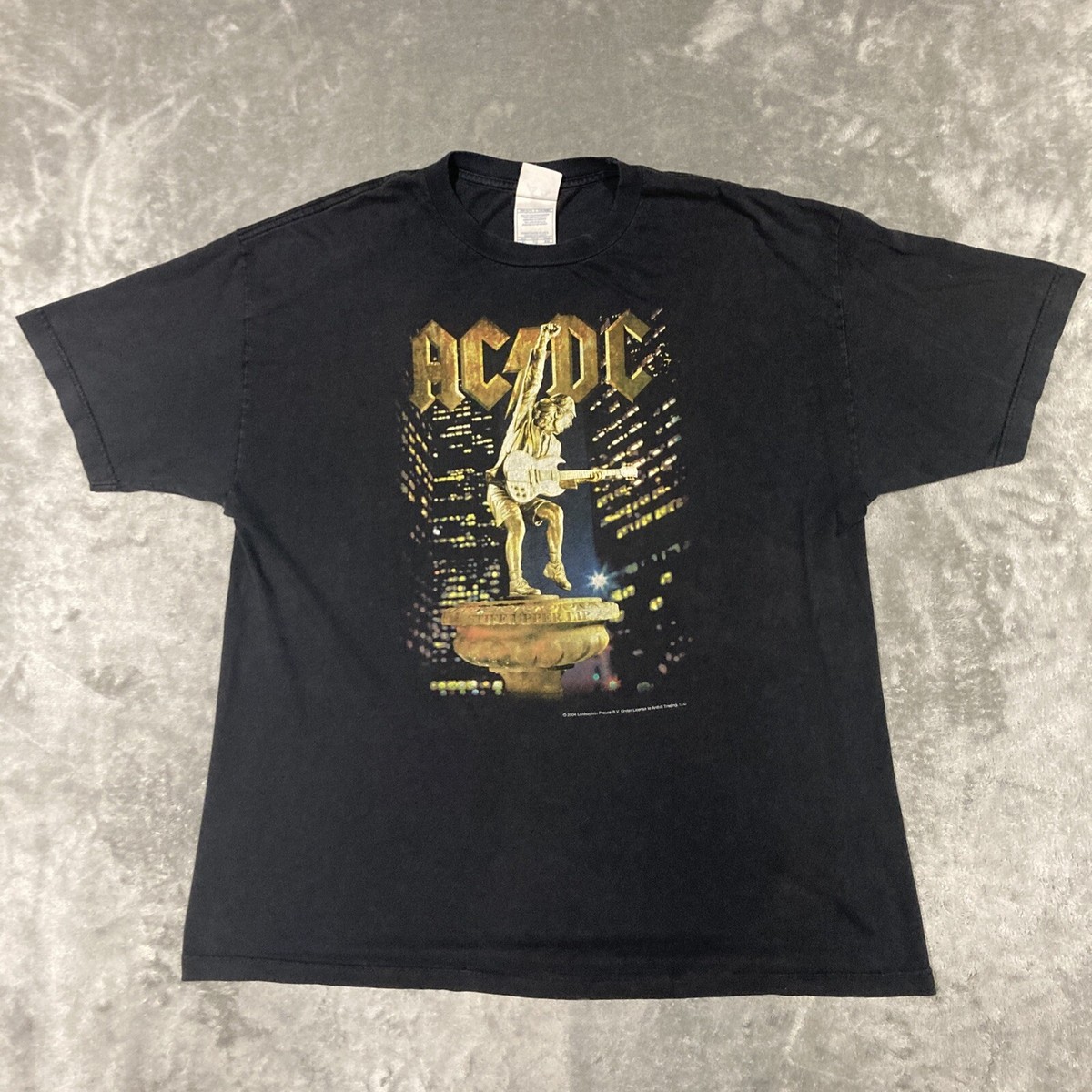 Vintage AC/DC Stiff Upper Lip Concert Tour 2004 ACDC T Shirt Size 
