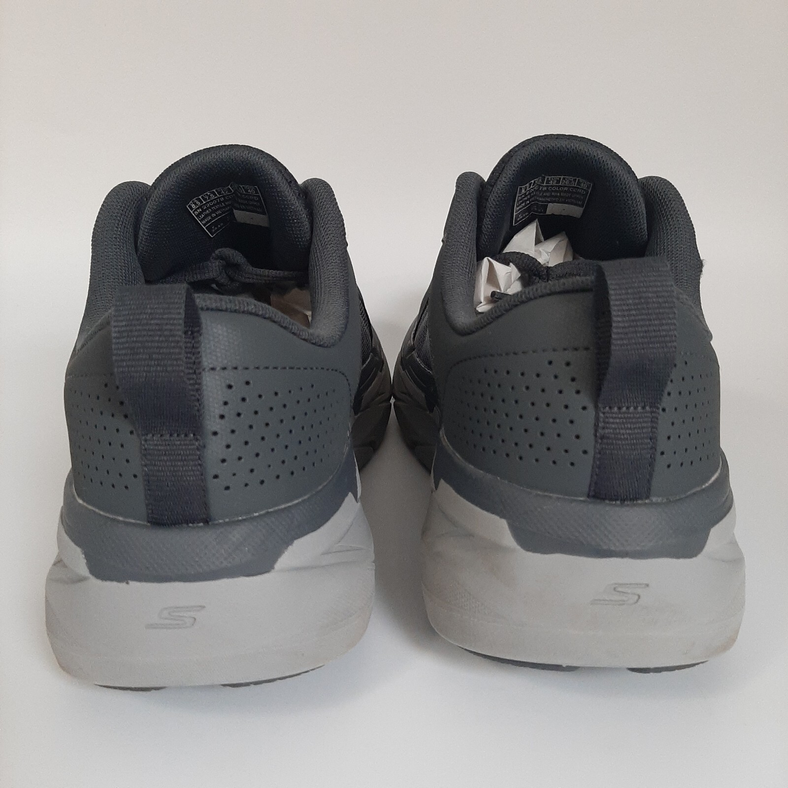 Skechers Max Cushioning Premier Paragon Running Shoes… Gem