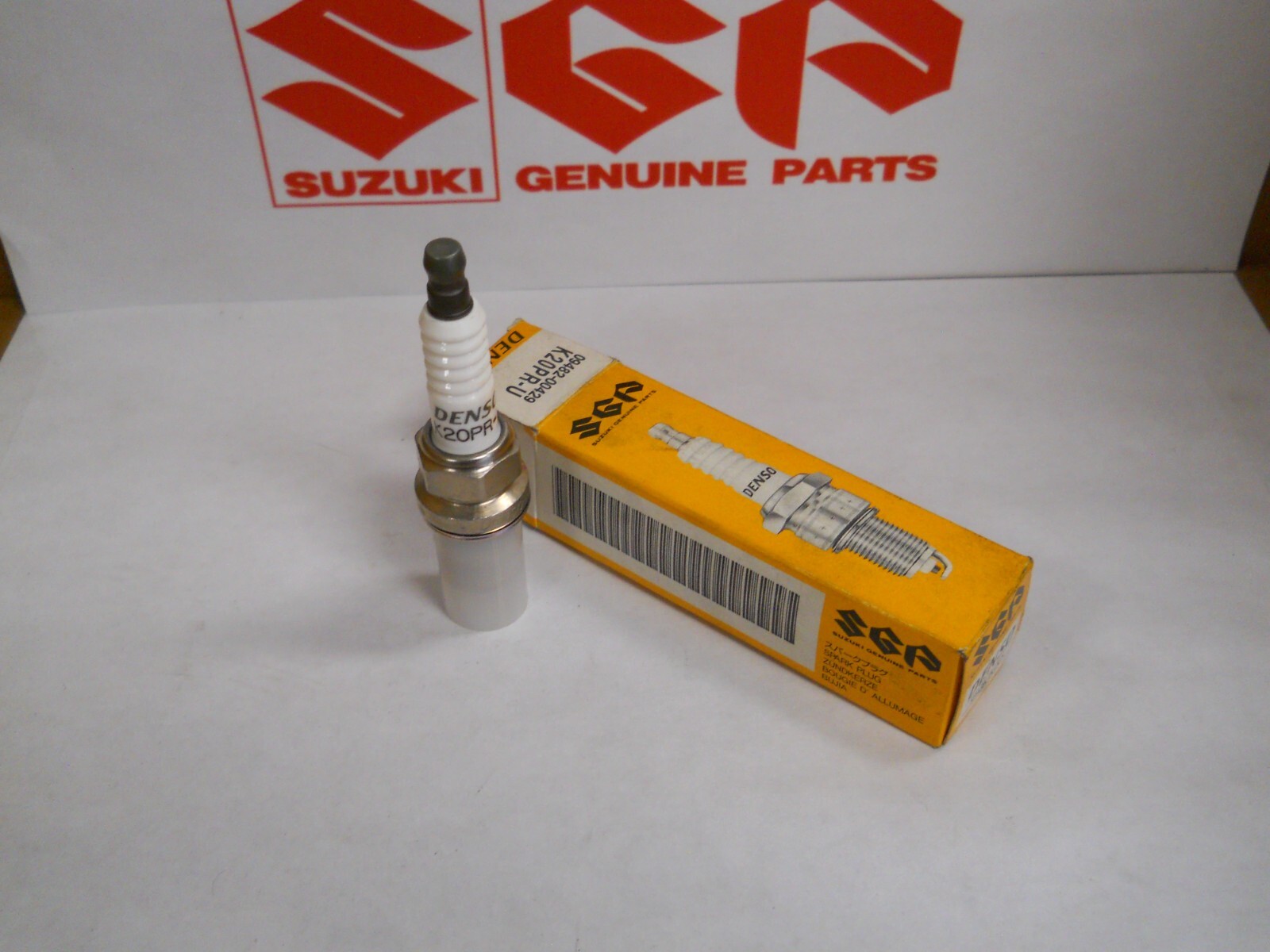 OEM NOS Suzuki Denso Spark Plug 09482-00429