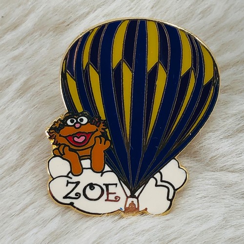 Hot Air Balloon Enamel Pilot Lapel Pin w/ Zoe the Muppet