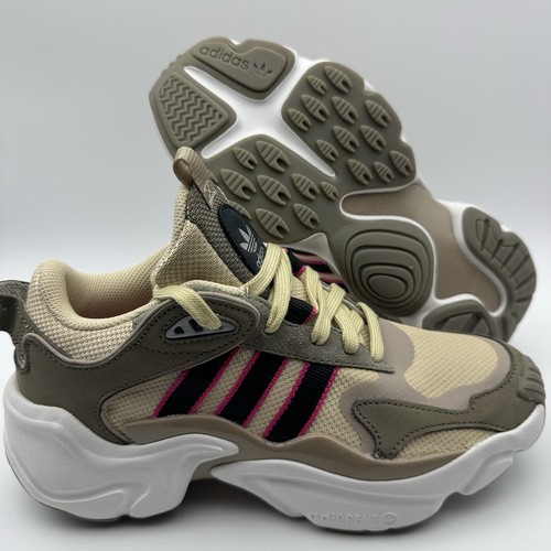 adidas Magmur Runner Womens 7 Olive AdiPrime Running Shoes 5k Marathon Trainer - Picture 13 of 16