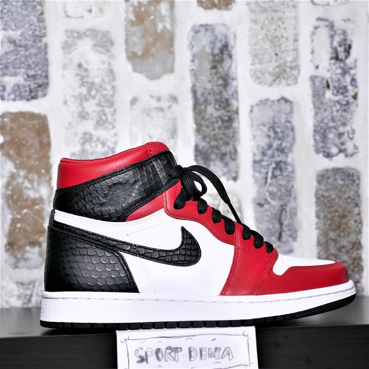 スニーカー Nike Air Jordan 1 Retro High Satin Snake Chicago (W) Jordan 1 Satin Snake Chicago (W) 2020 – Drexlers