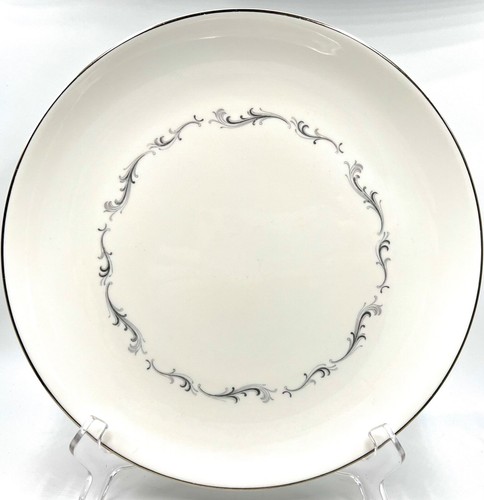 TWO ROYAL DOULTON CORONET DINNER PLATES, H4947, EXCELLENT CONDITION - Picture 2 of 7