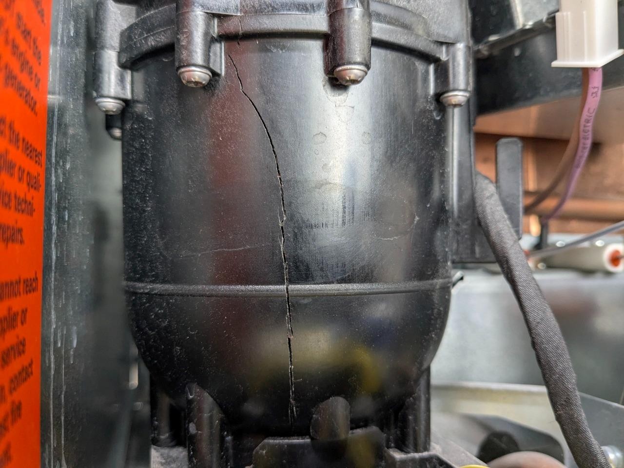 Truma DLE 60C Tankless Water Heater 12V DC RV Camper Motorhome Boat *TANK CRACK