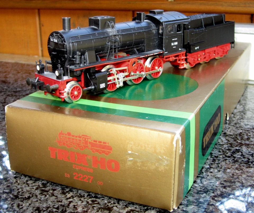 TRIX  EXPRESS 2227 DR-Reise-u. Güterzuglok BR 54, unbespielt, OVP, TOP - Bild 2 von 4