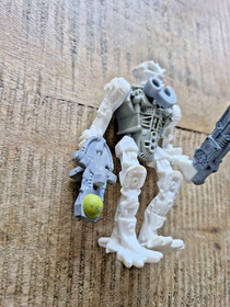 LEGO Bionicle Matoro Toa Inika Mac Donalds Happy Meal Toy from 2007 with weapon