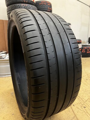 1 - 255/35R19 XL (96Y) Pirelli P Zero Run Flat | BMW OEM | 2553519