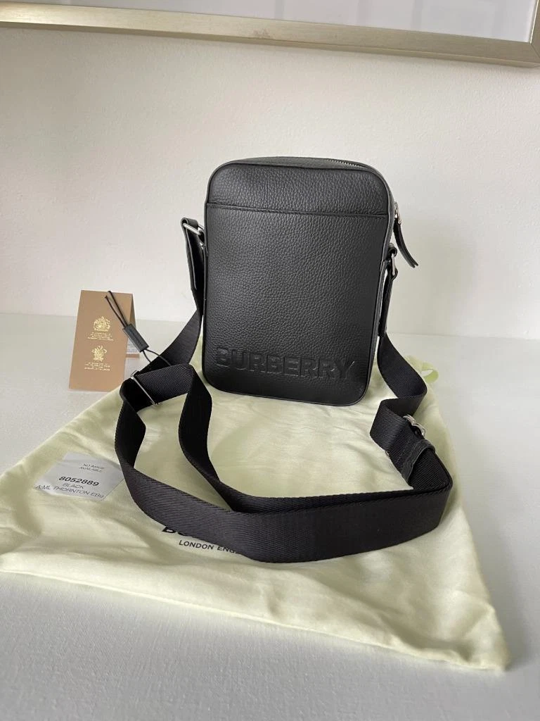 Burberry Men s Black Leather Thornton Shoulder Bag 80528891 eBay
