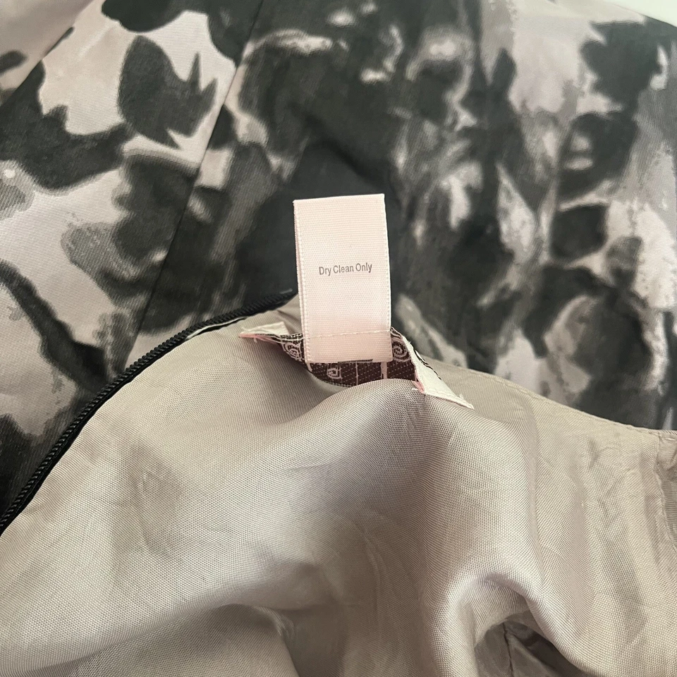 Vestido Halabaloo feminino tamanho 14 estampa floral malva x preto linha A manga folhada - Imagem 4 de 4