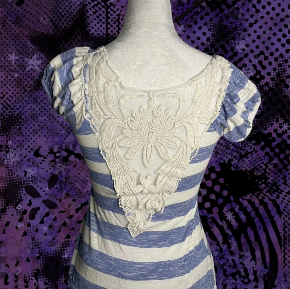 Women’s blue & white striped lace back tee  love & kisses usa SZ M - Image 2 of 3