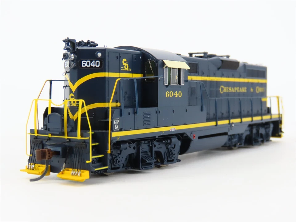 HO Athearn Genesis G62654 C&O Chesapeake & Ohio GP9 Diesel #6040 w/ DCC & Sound - Image 4 of 4