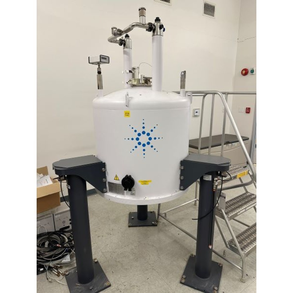 Agilent 400-MR NMR spectrometer, 400-MR Console, 400/54/ASP